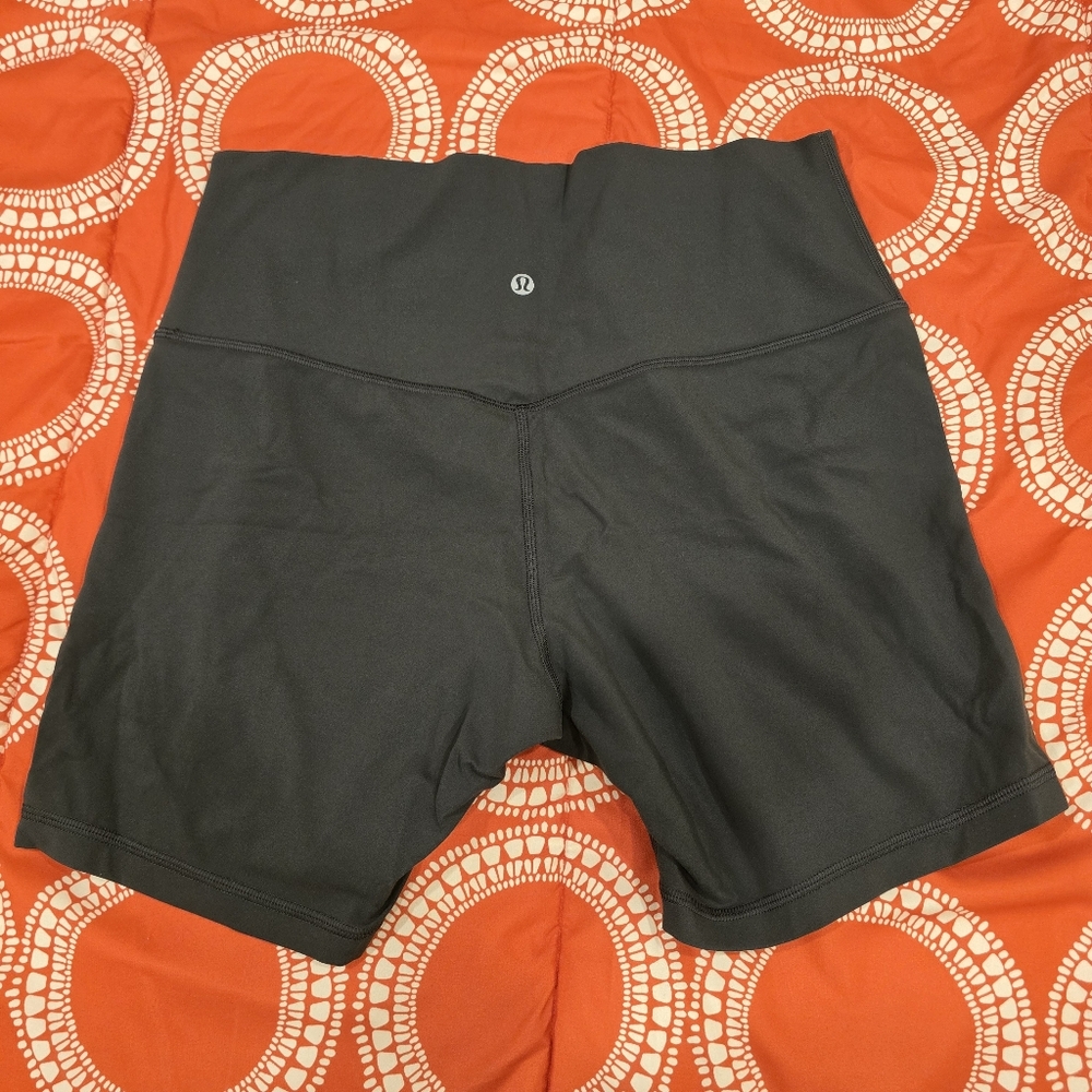 Lululemon 6" Align Short in Graphite Grey